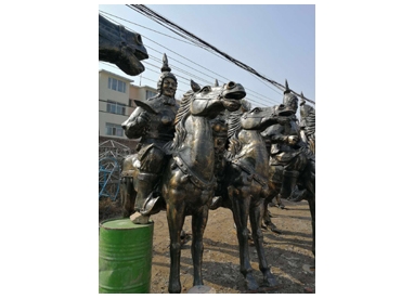 厂中一角